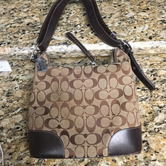 Vintage Coach Brown Signature ‘C’ Shoulder Bag - Picture 1 of 5